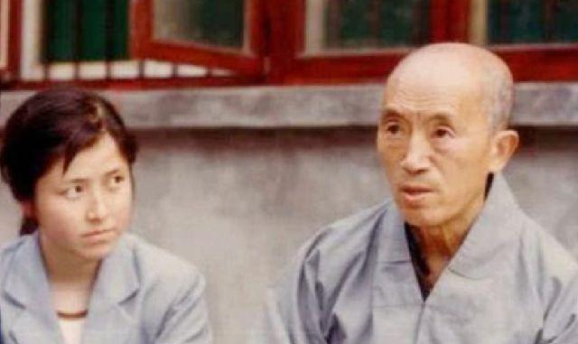 海灯法师:武术表演造假,方丈身份遭质疑,圆寂时少林寺