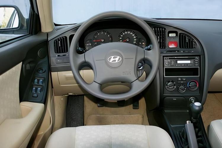 现代老伊兰特车怎么样大庆二手车现代伊兰特