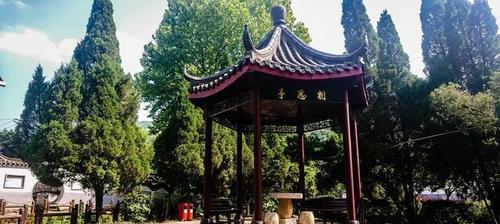 安徽铜陵著名旅游景点凤凰山初夏时节景迷人,诗情画意