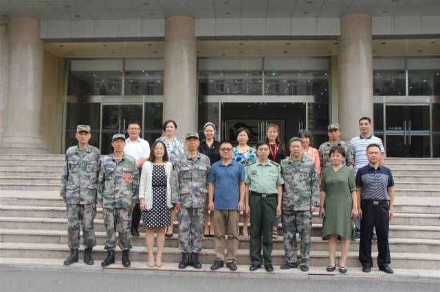 军爱民,民拥军!八一前夕,各级领导慰问光明街道辖区部队