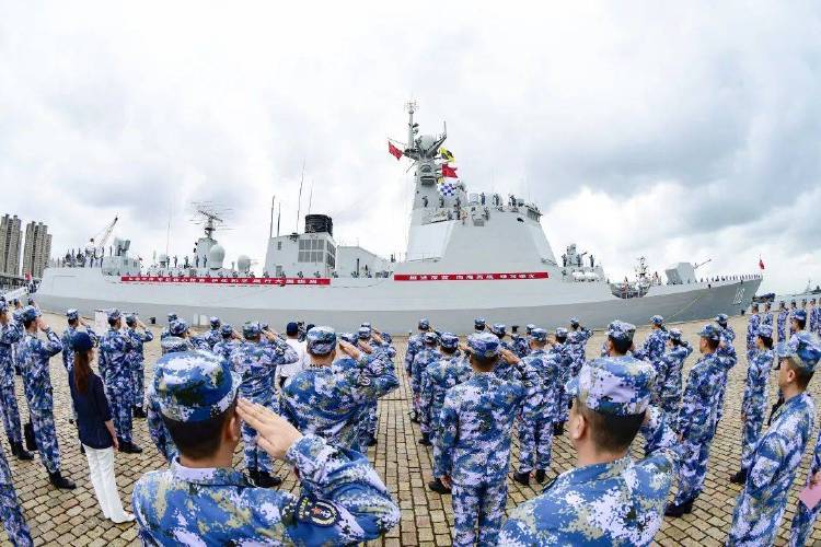 出征海军第39批护航编队起航赴亚丁湾