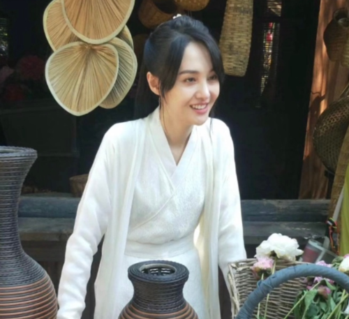 《卿卿我心》官博没定档,男主谷嘉诚出风波,收视有点悬