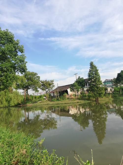 宁静的乡村早晨