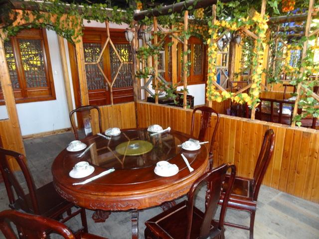 鸟巢型农家乐生态餐厅