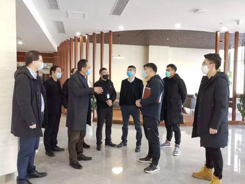 三垟街道主要领导上门现场办公,助力企业复工