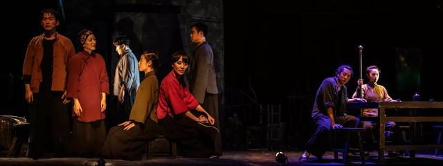 何念版话剧《原野》重庆演出:把经典变成现代经典