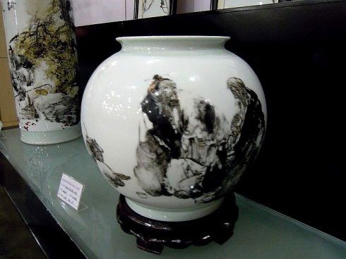 参观景德镇禅瓷画院陶瓷名家作品联展(2)