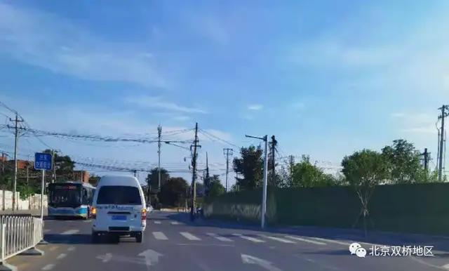 双桥路与塔营北街路口疑似将安装监控
