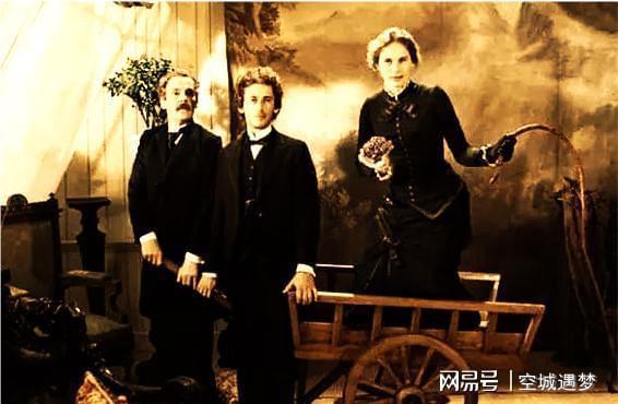 相对于精神已经极度错乱的尼采,莎乐美还是喜欢相对正常一点的保尔.