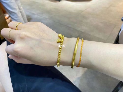 传承手镯和两世欢手链叠戴太美了_手镯_手链_黄金_周大福怎么样_时尚