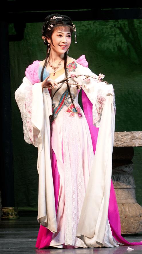 丹韵旭影我眼中的越剧王派花旦李旭丹