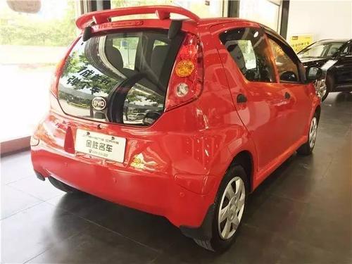 靓丽微型车比亚迪f0仅需338万
