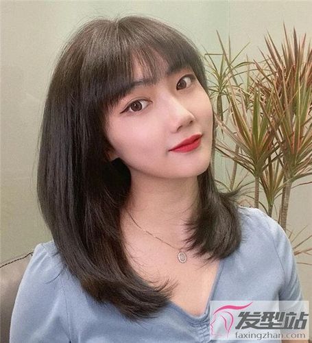 层次感中长发发型 清新时尚巨显瘦
