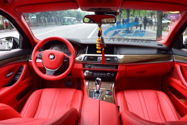 成都宝马5系汽车内饰改装翻新修复顶棚包皮