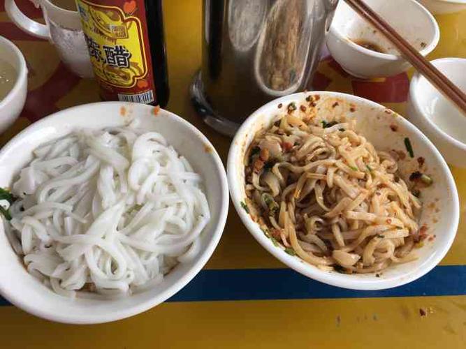 安龙秀屏红油剪粉(安龙店)