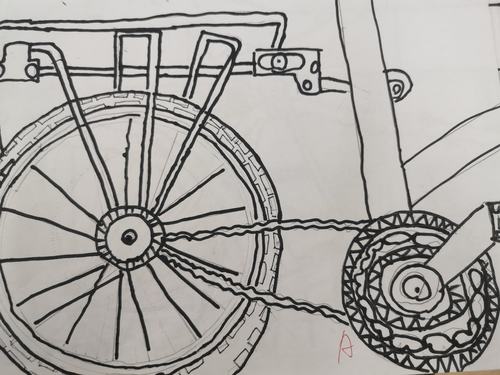 写美篇 《自行车局部写生》使学生们更加细致的观察和分析,用多种线条