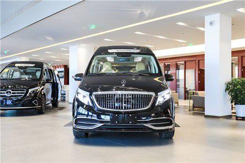 奔驰迈巴赫vs680七座商务车不一样v260