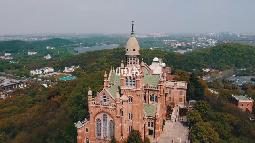 上海最高山佘山(无人机航拍视角)_航拍_无人机_高山_佘山国家森林公园