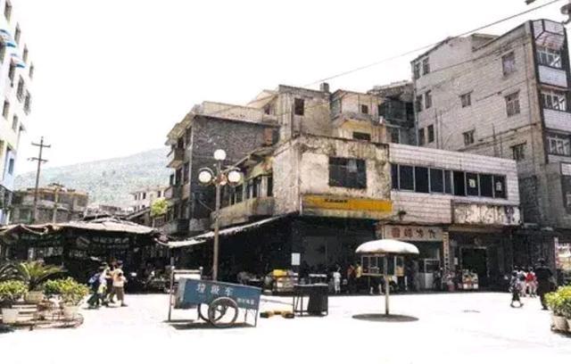 90年代的桐梓县城街头,是否留下了你身影?
