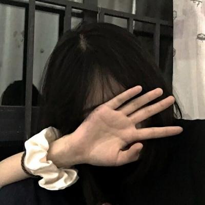 侧脸真人头像女生 高清漂亮的头像女侧面高冷真人图片