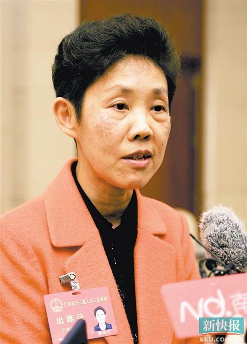 省人大代表,广州市越秀区图书馆流通部馆员马茵