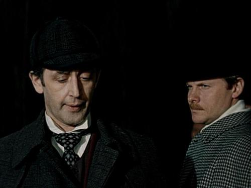 福尔摩斯与华生医生:血字