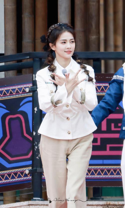 奔跑吧10鲜花主题海报##奔跑吧白鹿