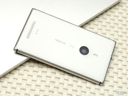 手机实时动态:评测:lumia 925的整体性能简介及性价比如何