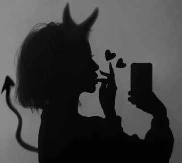 扣扣乐园 女生头像 头像女生短发背影抽烟 正文