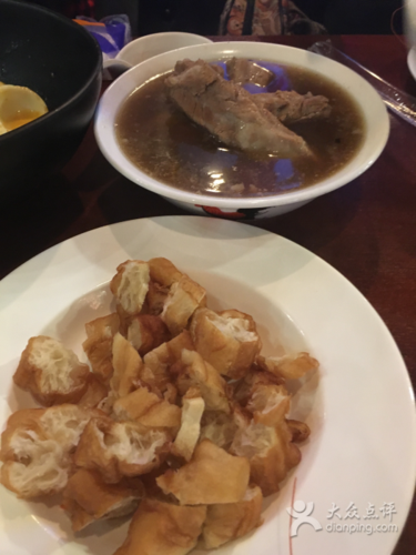 肉骨茶配油条