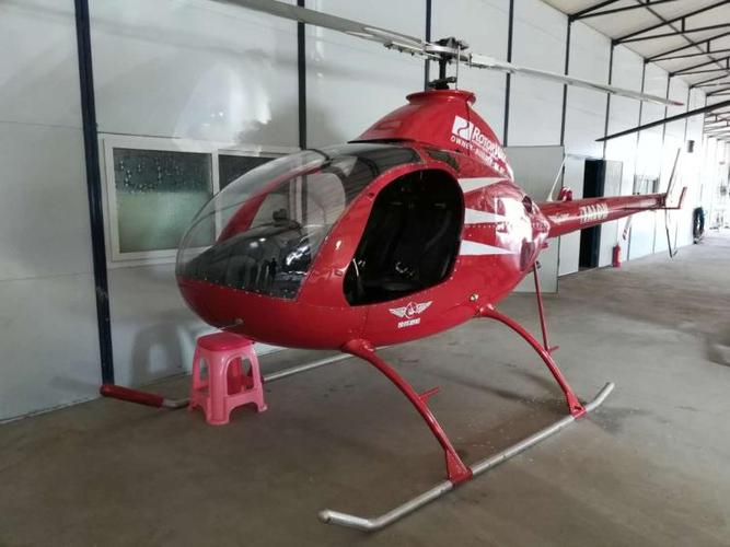 私人飞机直升机双座罗特威a600美国罗特威两座直升飞机