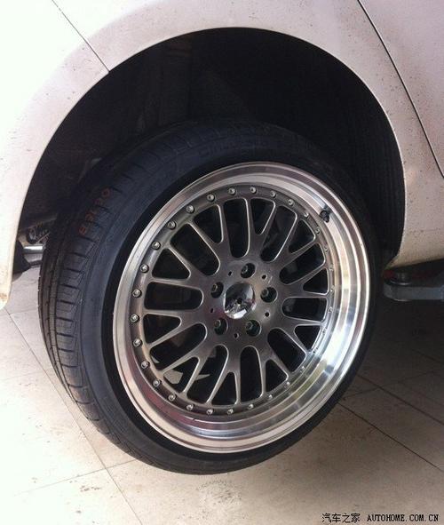 信息类型: 转让 物品名称:4*18寸轮毂 轮胎 物品成色:新  开了