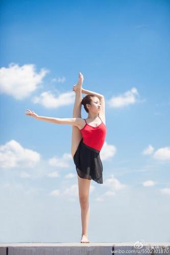 舞蹈系晒唯美练功服写真