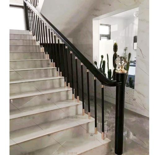 实心铁艺楼梯护栏扶手现代简约别墅欧式铁艺烤漆立柱飘窗铁艺扶手