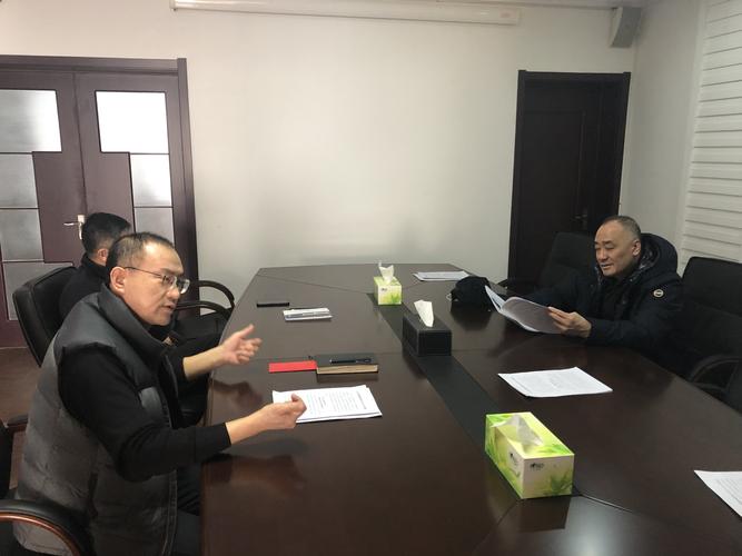 董涛局长等省局领导带领相关处室负责人分别走访慰问了省局机关离休
