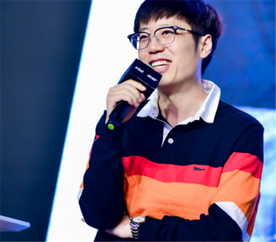 解说卷起来有多拼米勒想请edg当陪练狼行用变声器混进战队