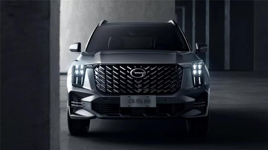 汽车看点 自媒体 正文 定位中型suv的传祺gs8,一直以硬朗的设计风格示