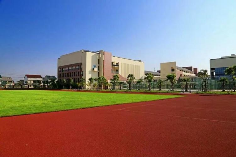 杭州湾畔的明珠……余姚市小曹娥镇中心小学