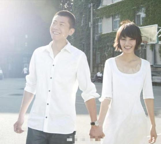 《际逗》转载-袁泉看夏雨变魔术很嗨,两人太低调,不少网友都不知道