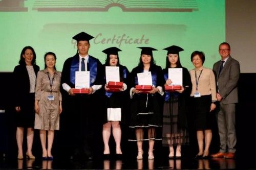 首届12年级毕业生在ibdp全球统考中都取得了优异的成绩:100%的ib双语