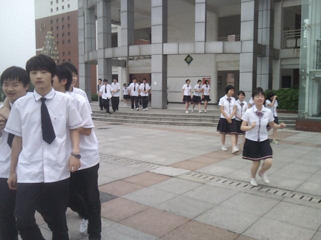 最难忘华师一附中高中部的校园生活