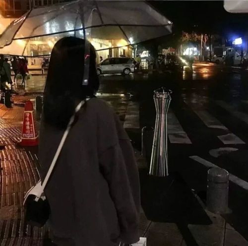 伤感头像:0102适合分手用的伤感微丧女生头像