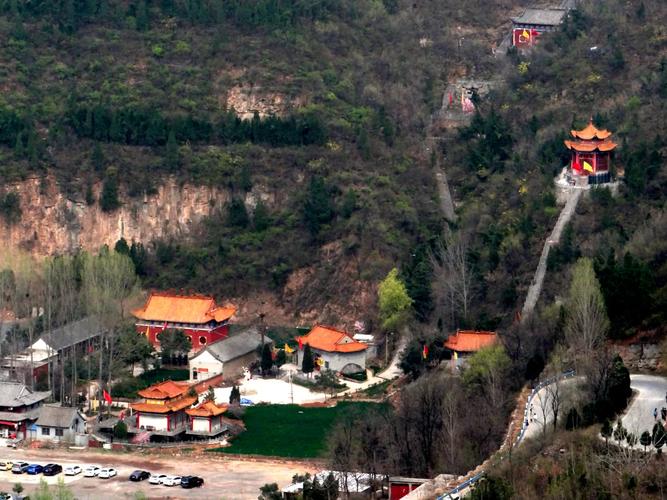 春到巩义 疫后畅游浮戏山