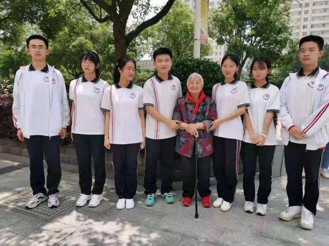 方志敏女儿(方梅)走进南昌县诚义学校,莲塘一中开展党史学习教育活动