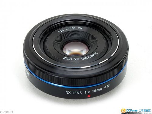 samsung 30mm f/2 pancake lens for samsung nx