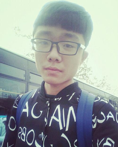 你们觉得谁是混混头子,谁是砍人的马仔?