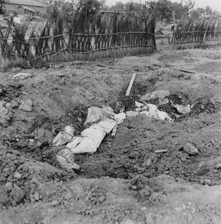 【转载】1976年唐山大地震现场照