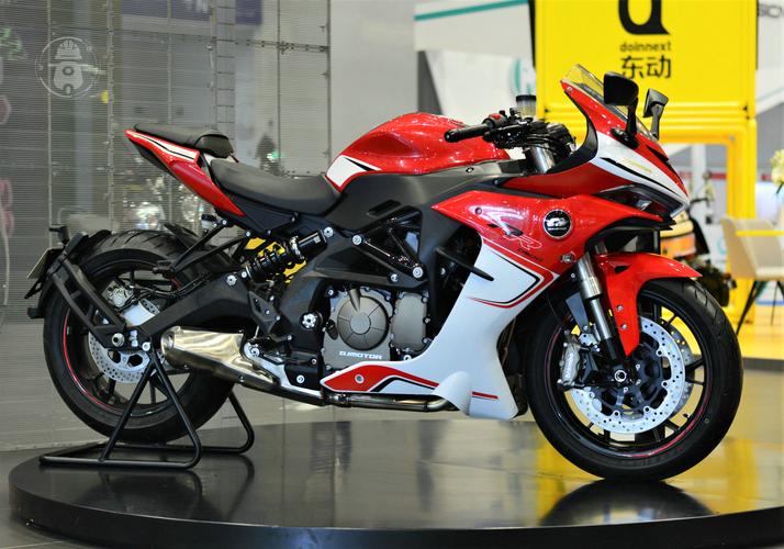 国产首款四缸仿赛qjmotor赛600争议的背后到底能不能买