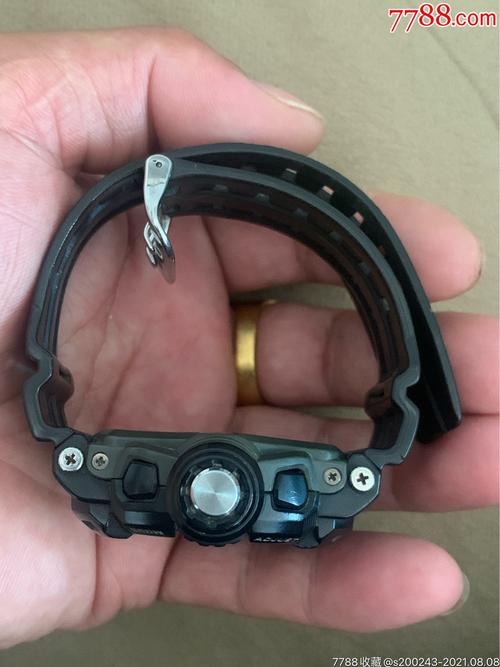 卡西欧飞人(后盖飞天蝙蝠图案)