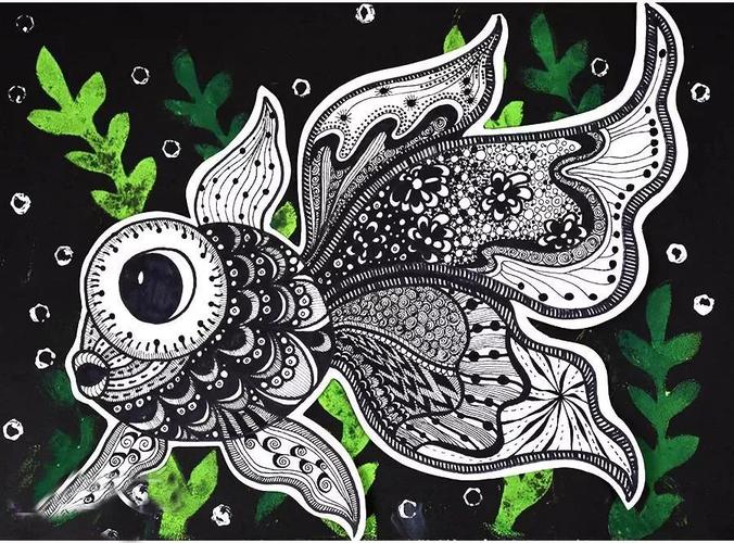 准备好水粉颜料 漏印刷和黑色卡纸 将海草轮廓覆盖到黑色卡纸上